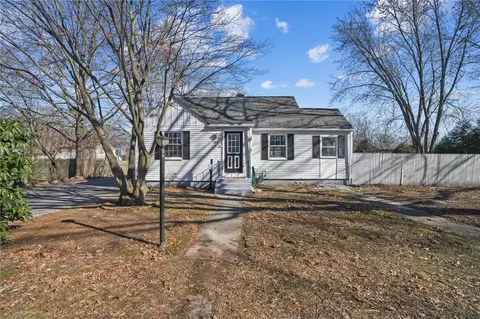 104 Morse Ave, Warwick, RI 02886