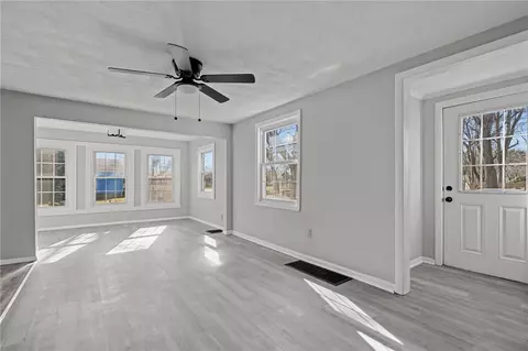 Living - 104 Morse Ave, Warwick, RI 02886 photo 3 of 8