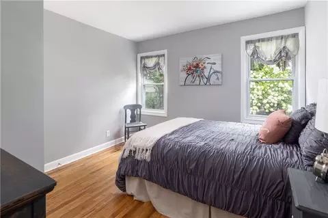 Bedroom - 207 Oak Tree Ave, Warwick, RI 02886 photo 5 of 6