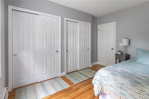 Bedroom - 207 Oak Tree Ave, Warwick, RI 02886 photo 2 of 6