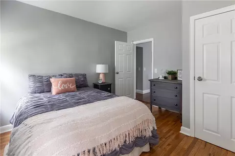 Bedroom - 207 Oak Tree Ave, Warwick, RI 02886 photo 6 of 6