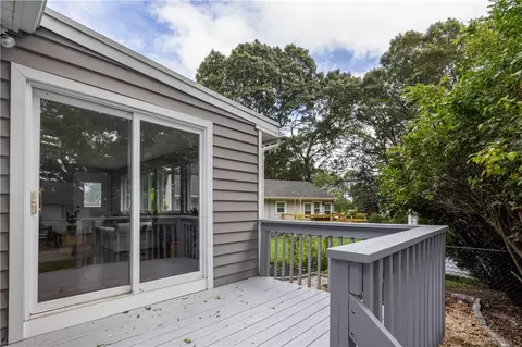 Exterior - 207 Oak Tree Ave, Warwick, RI 02886 photo 5 of 6