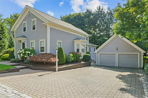 34 Mawney St, East Greenwich, RI 02818
