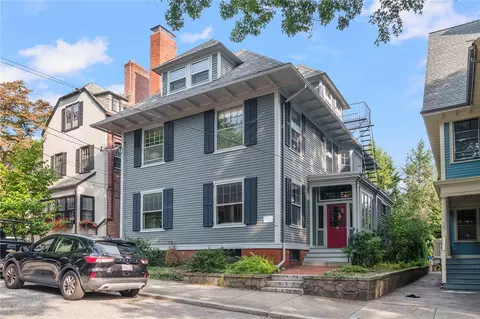 28 Cushing St, Providence, RI 02906