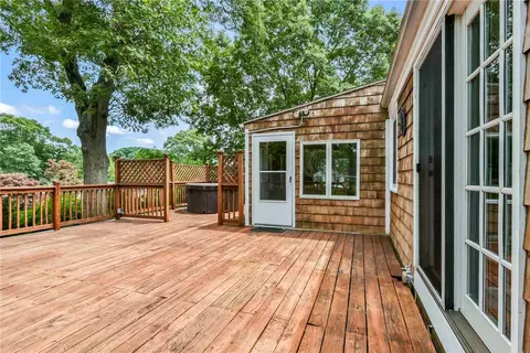 2 Plantation St, Warwick, RI 02886 photo 10