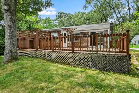 2 Plantation St, Warwick, RI 02886 photo 6