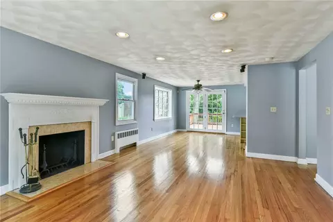 2 Plantation St, Warwick, RI 02886 photo 13