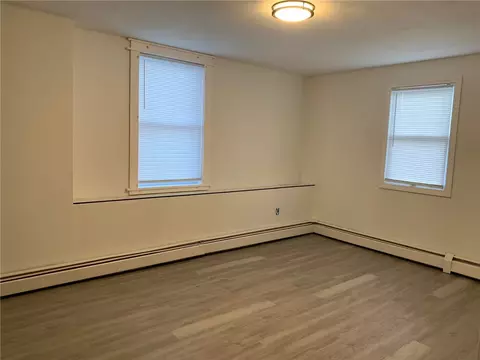 Living - 165 Heath Ave, Warwick, RI 02888 photo 3 of 3