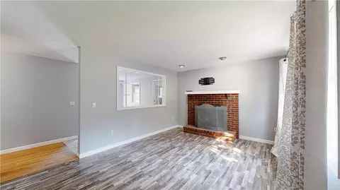 Living - 165 Heath Ave, Warwick, RI 02888 photo 1 of 3
