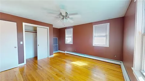 Bedroom - 165 Heath Ave, Warwick, RI 02888 photo 2 of 4