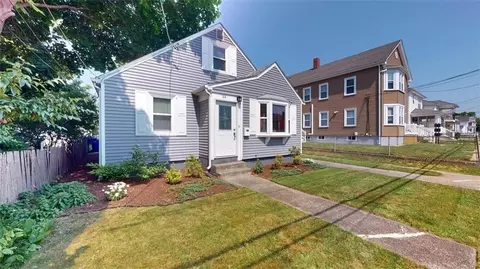 68 Perrin Ave, Pawtucket, RI 02861