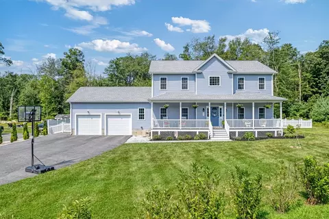 52 Greenbrier Cir, Richmond, RI 02892