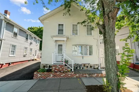 72 Moore St, Central Falls, RI 02863