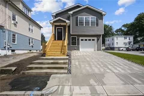 596 Dyer Ave, Cranston, RI 02920