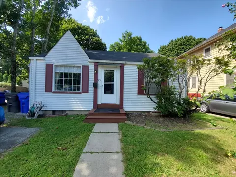 3131 Pawtucket Ave, East Providence, RI 02915
