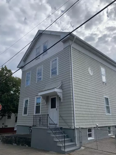 85 E George St, Providence, RI 02906