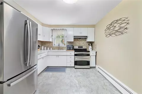 Kitchen - 65 Central Ave, Warren, RI 02885 photo 3 of 5