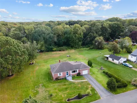 View/Area - 65 Central Ave, Warren, RI 02885 photo 2 of 4