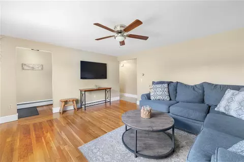 Living - 65 Central Ave, Warren, RI 02885 photo 3 of 4