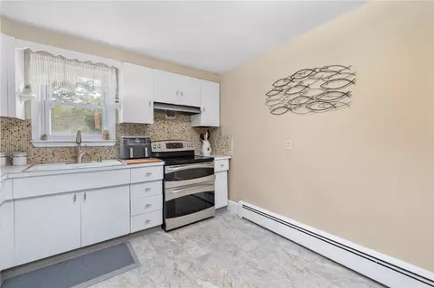 Kitchen - 65 Central Ave, Warren, RI 02885 photo 4 of 5