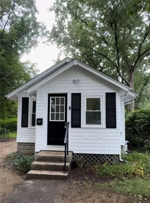 59 Arthur St, Warwick, RI 02888
