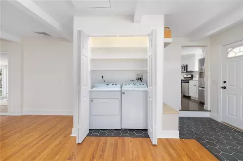 32 Oak Tree Ave, Warwick, RI 02886 photo 9