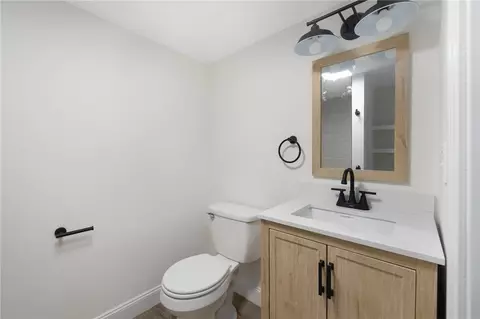 32 Oak Tree Ave, Warwick, RI 02886 photo 24