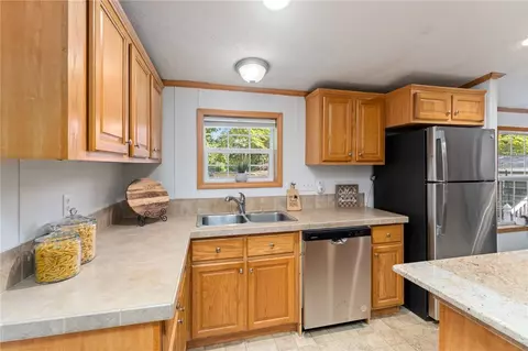 Kitchen - 29 Oak Ter, Mapleville, RI 02839 photo 3 of 4
