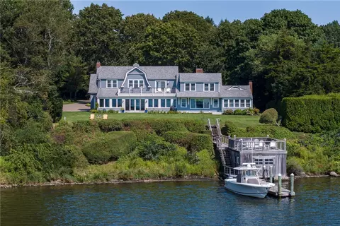 50 Fort Ninigret Rd, Charlestown, RI 02813