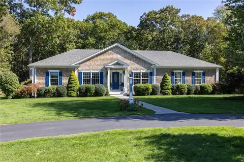 396 Congdon Dr, South Kingstown, RI 02879