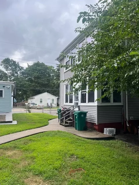 124 Providence St, Woonsocket, RI 02895 photo 7