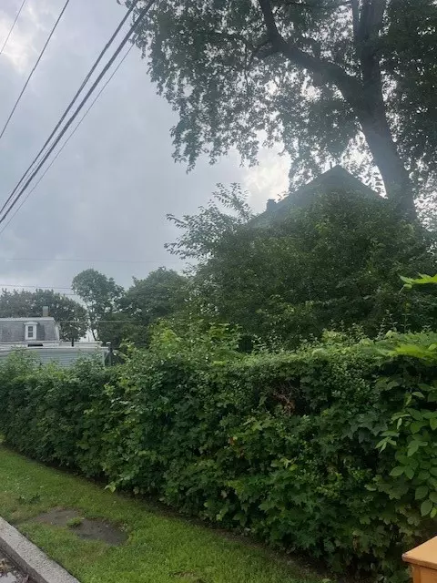 124 Providence St, Woonsocket, RI 02895 photo 5