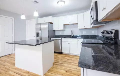 9 Gray Coach Ln #903, Cranston, RI 02921