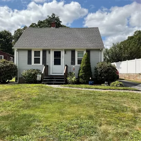 192 Knotty Oak Rd, Coventry, RI 02816