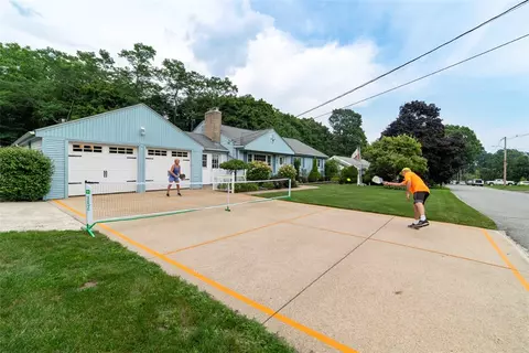 57 Shenandoah Rd, Warwick, RI 02886 photo 2