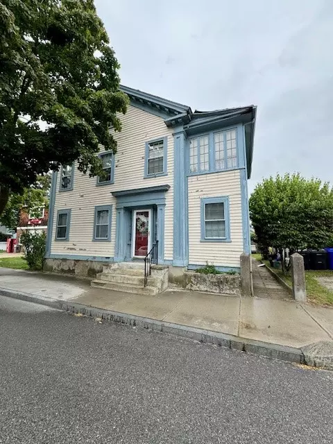 110 Water St, Warren, RI 02885