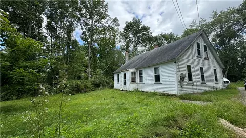 905 Joslin Rd, Burrillville, RI 02830