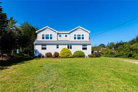 26 Clifford Dr, Westerly, RI 02891