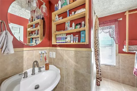 170 Fourth Ave, Woonsocket, RI 02895 photo 26