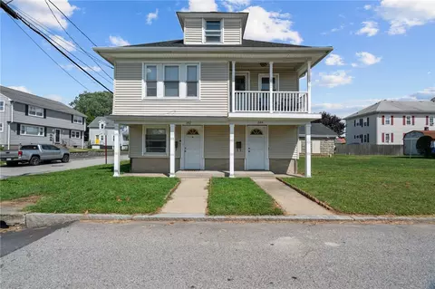 342 Juniper St, East Providence, RI 02914