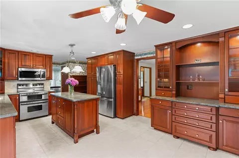 4 Plum Tree Ln, Coventry, RI 02816 photo 11