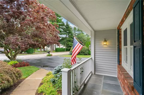 4 Plum Tree Ln, Coventry, RI 02816 photo 4