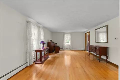 4 Plum Tree Ln, Coventry, RI 02816 photo 16