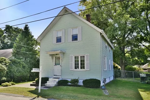 63 South St, Lincoln, RI 02865
