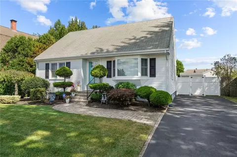 32 Gerald St, East Providence, RI 02915