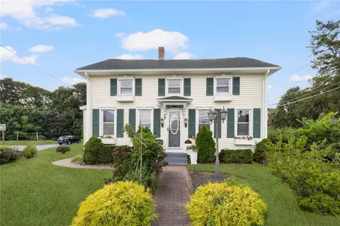 296 High St, South Kingstown, RI 02879