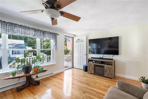 Living - 80 Morin St, Woonsocket, RI 02895 photo 1 of 3