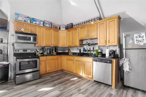 24 Front St #7, Woonsocket, RI 02895 photo 3