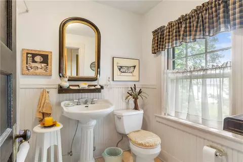 65 Spruce St, Warwick, RI 02886 photo 30