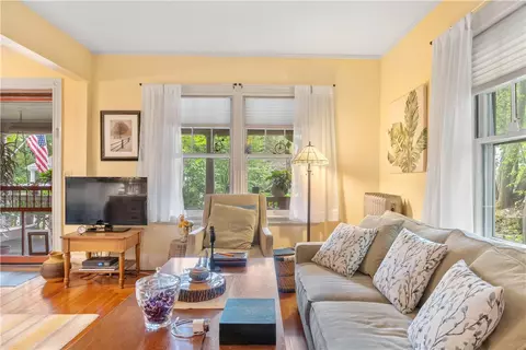 65 Spruce St, Warwick, RI 02886 photo 13